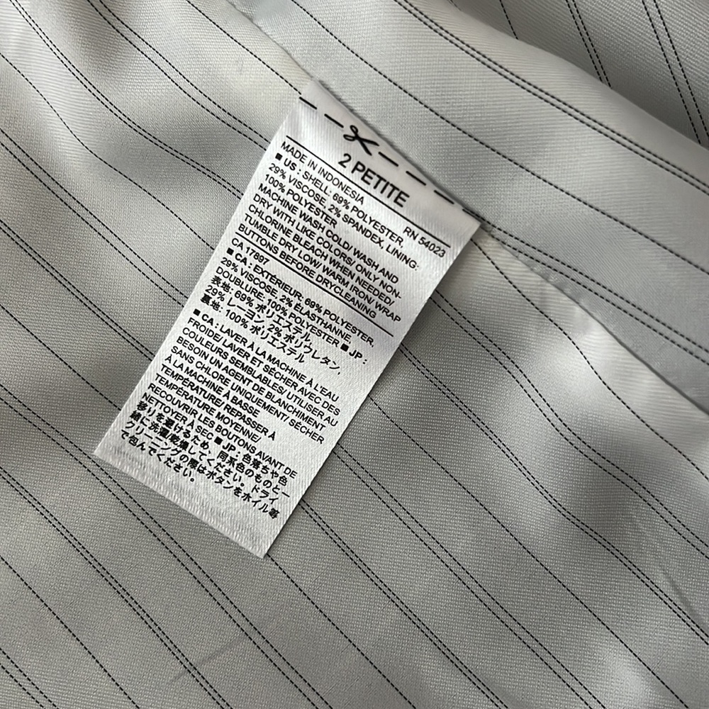 Suit jacket - with suit pants LISTED SEPARATELY. BARELY WORN. - Picture 3 of 7